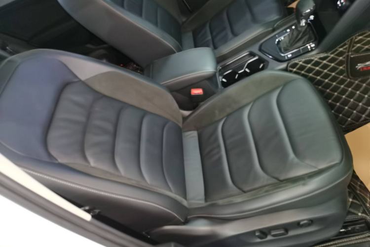 Used Volkswagen Tiguan L 2019 330TSI Automatic Two-Wheel Drive Panoramic Comfort Edition China V Standard