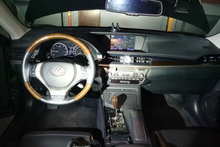 Used Lexus ES 2013 250 Elegant Edition
