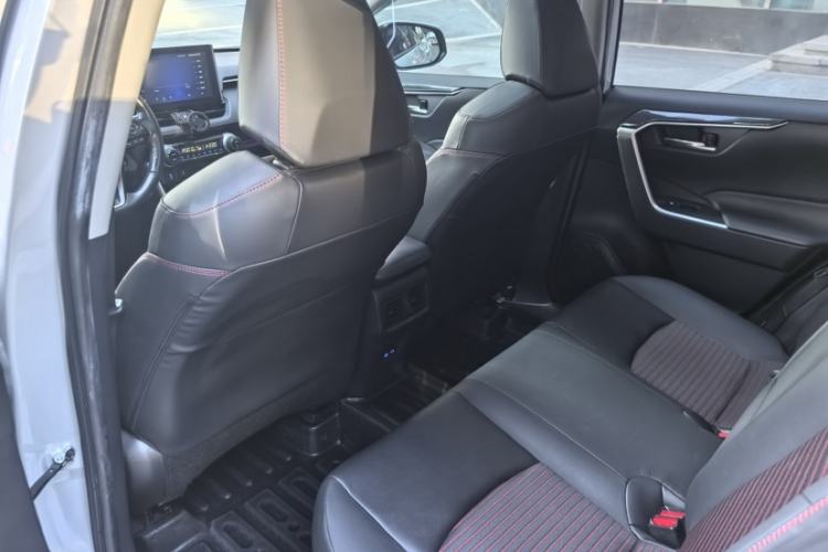 Used Toyota RAV4 Rongfang Plug-in Hybrid 2021 2.5L Two-Wheel Drive Elite Pro