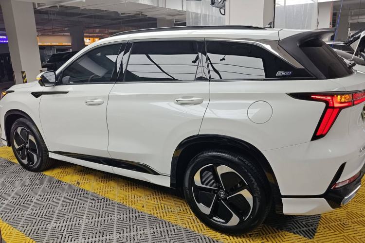 Used Changan CS75 PLUS iDD 2023 ZhiDian iDD Smart Leading Model