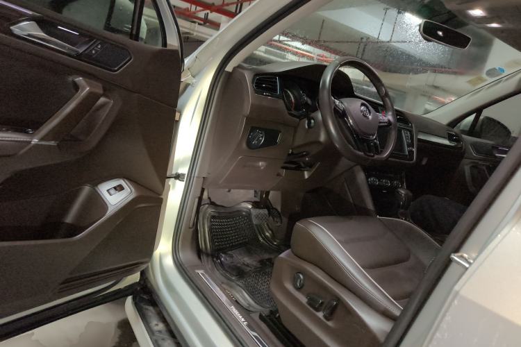 Used Volkswagen Tiguan L 2018 330TSI Automatic Two-Wheel Drive Luxury Edition