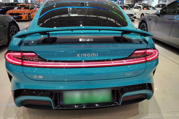 Used Xiaomi Auto SU7 2024 Four-Wheel Drive Ultra-Long Range Advanced Intelligent Driving Max Edition