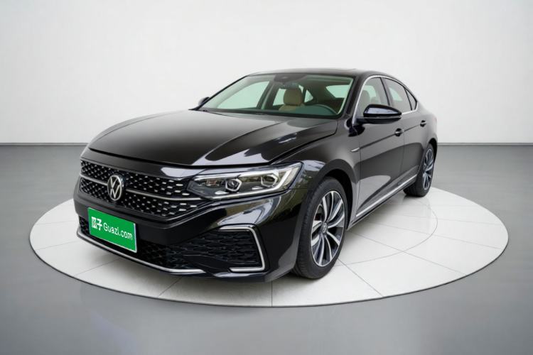 Used Volkswagen Passat 2022 330TSI Starry Luxury Edition