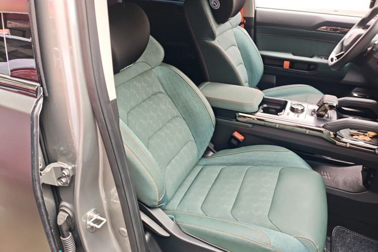 Used JETOUR Traveler 2023 1.5T Two-Wheel Drive Discovery PRO Right Front Seat