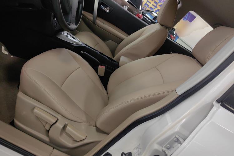 Used Nissan Qashqai 2011 2.0 XL Fire CVT 2WD Left Front Seat