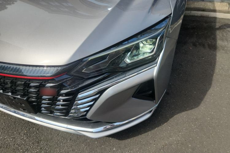 Used Dongfeng Aeolus Yixuan MAX 2021 1.5T Ultra-Stylish Trendsetter Edition Left Front Headlight