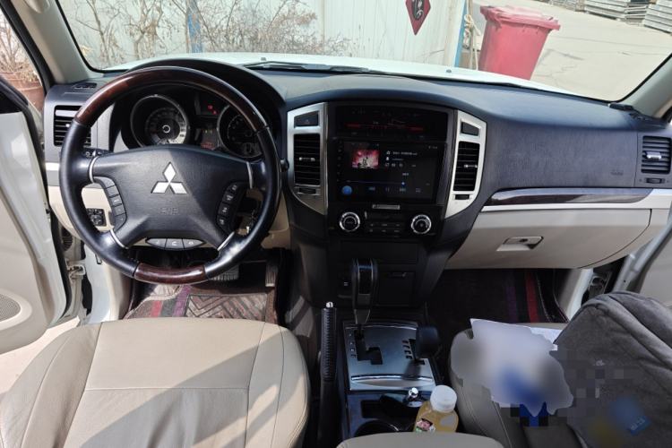 Used Mitsubishi Pajero 2019 V97 3.8L 5-Door GLS Middle East Edition