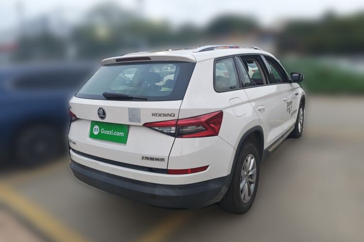 Used Skoda Kodiaq 2018 Facelifted TSI330 5-Seater Two-Wheel-Drive Comfort Edition Rear Right 45 Deg