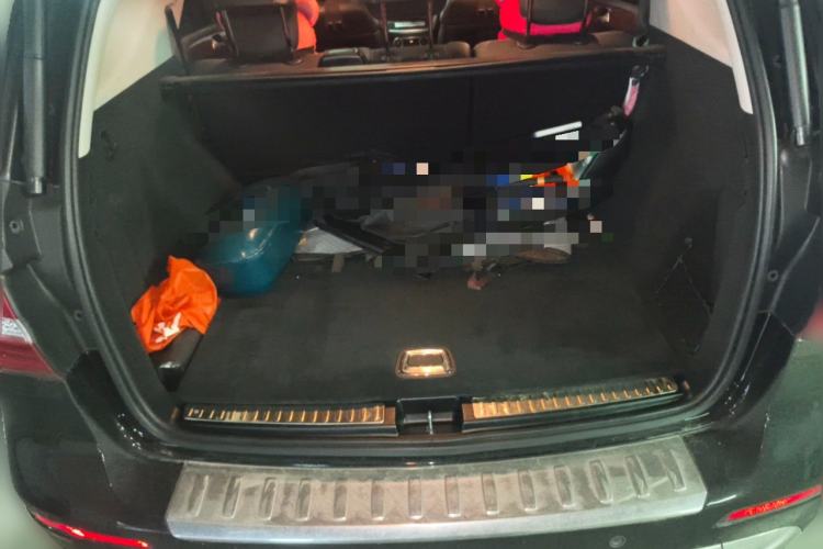 Used Mercedes-Benz M-Class 2014 ML 400 4MATIC Luxury Model Trunk