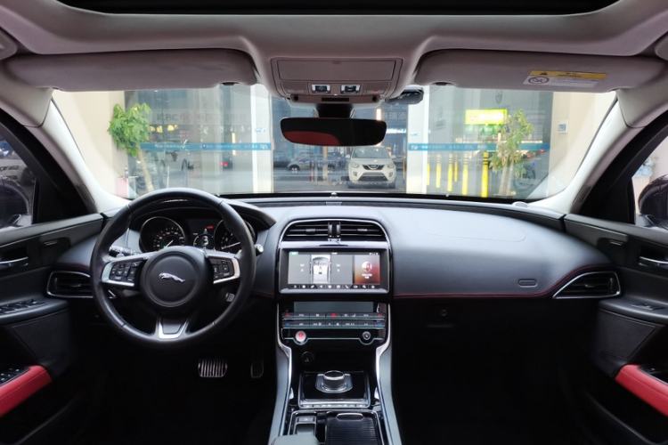 Used Jaguar XE 2018 2.0T 300 PS All-Wheel-Drive R-Sport Sport Edition