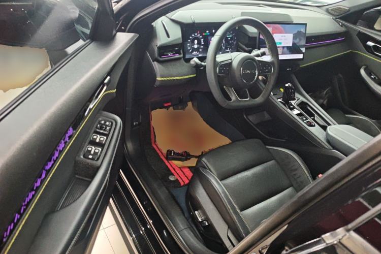 Used Lynk & Co 03 2023 1.5TD DCT JingPro Driver Seat