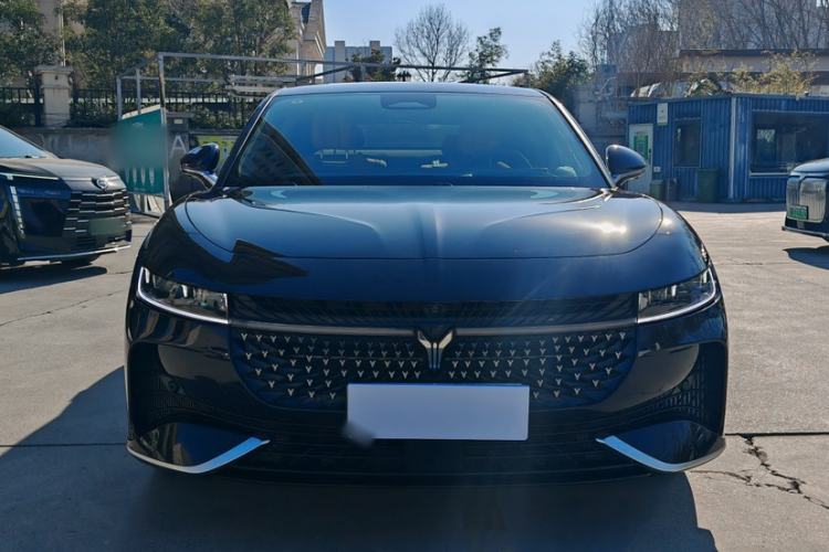 Used VOYAH PASSION 2024 PHEV Four-Wheel Drive Ultra-Long Range Executive Edition
