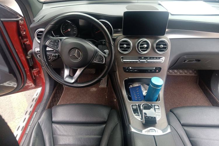 Used Mercedes-Benz GLC 2016 GLC 300 4MATIC Luxury Model
