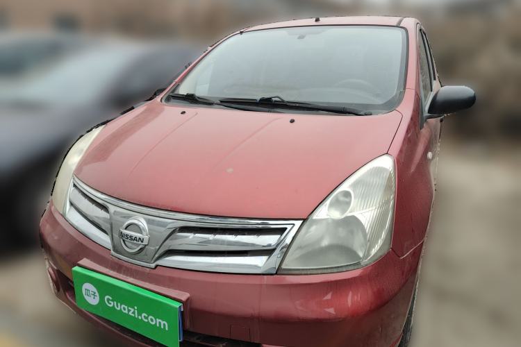 Used Nissan Livina 2010 Jingyue Edition 1.6L Automatic All-in-One Model Front