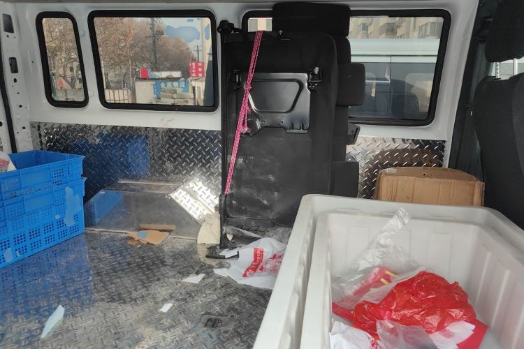 Used JMC Fushun 2023 2.0T Manual Short-Wheelbase Mid-Height Commercial Multi-Purpose 5-Seater Passenger Vehicle