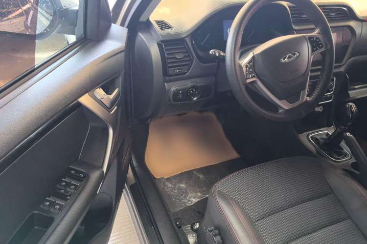 Used Chery Tiggo 3 2016 1.6L Manual ZhiShang Edition