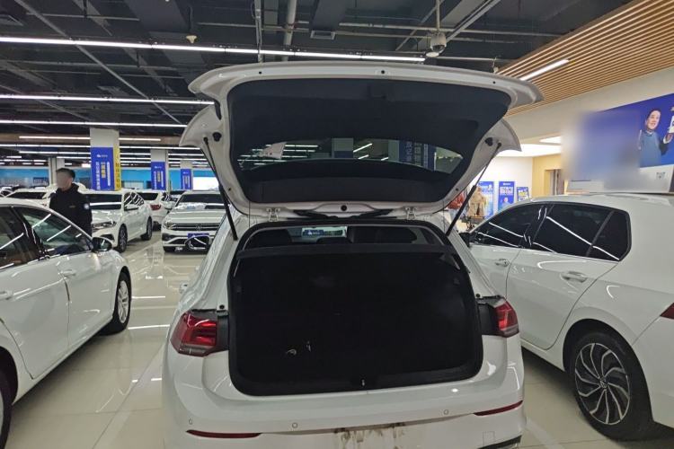 Used Volkswagen Golf 2023 Facelift 280TSI DSG Pro
