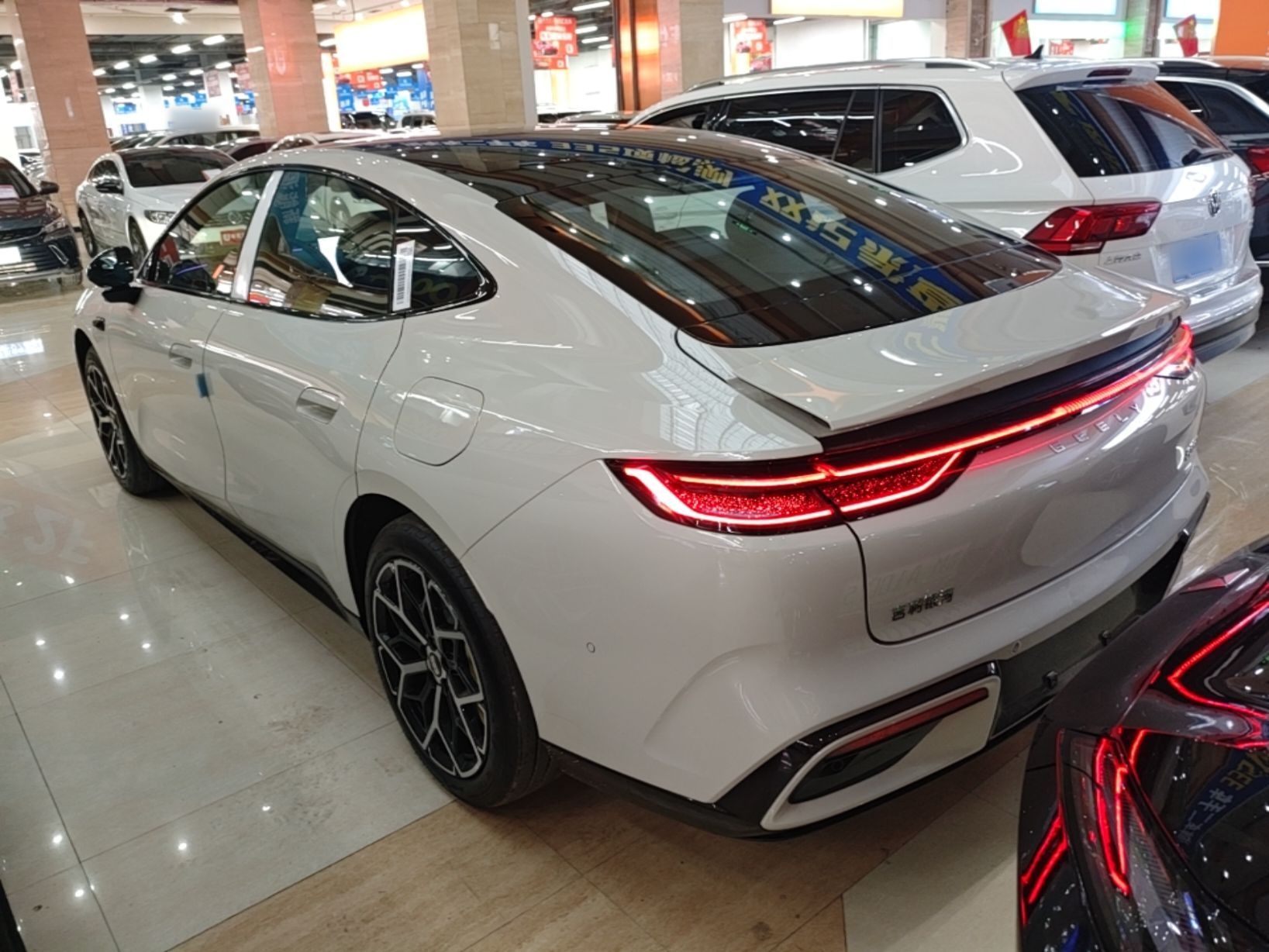 Geely Galaxy TT 2026 Model 640 Rear-Drive Flagship — снимка 4