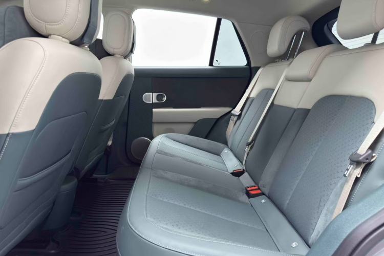 Used firefly 2025 Illuminated Edition
