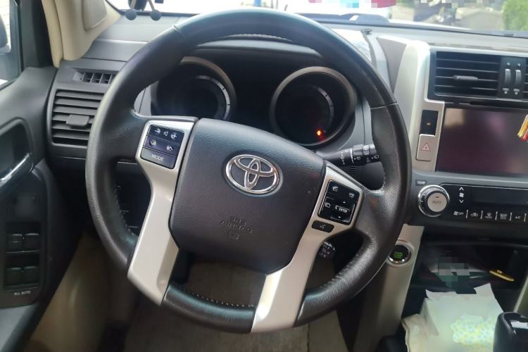 Used Toyota Prado 2010 4.0L Automatic TX-L Steering Wheel