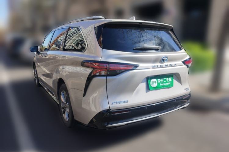Used Toyota SIENNA 2021 2.5L Hybrid Platinum Edition Rear Left 45 Deg
