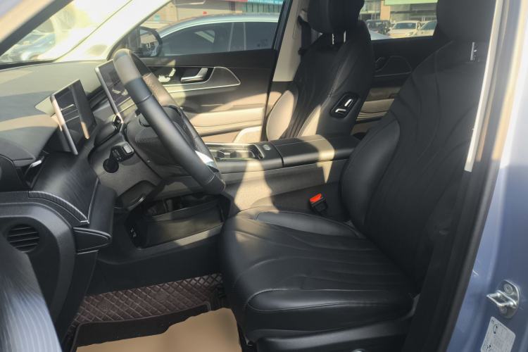 Used Chery Fengyun T9 2024 120 Long-Range Flagship Version 7 Seats Ternary Lithium
