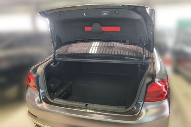 Used BMW 5 Series New Energy 2020 Mileage Upgrade Version 530Le Luxury Package