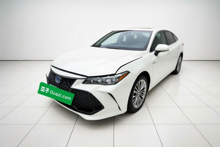 Used Toyota Avalon 2019 Dual-Engine 2.5L Luxury Edition China VI Standard