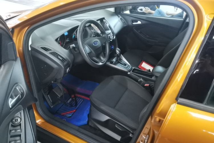 Used Ford Focus 2015 Hatchback 1.6L Automatic Comfort Model
