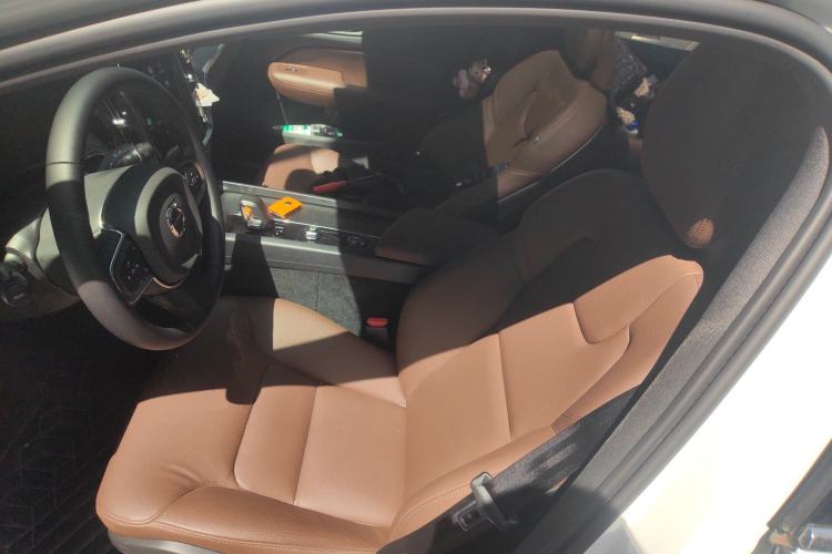 Used Volvo S60 2026 Model B4 Zhiyi Luxury Edition