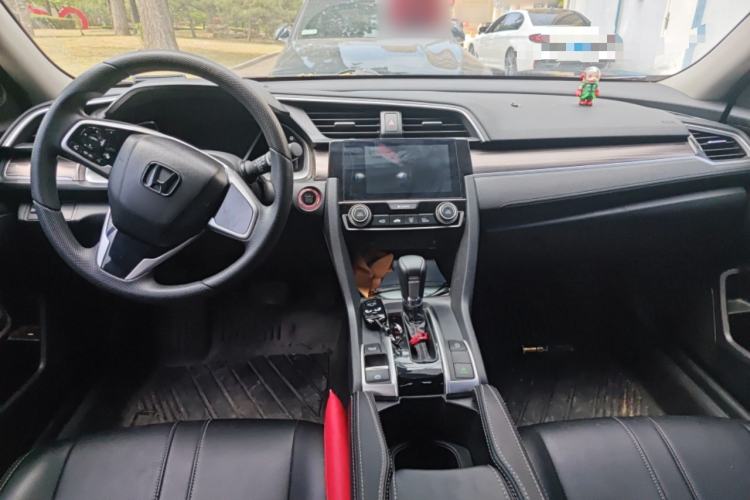 Used Honda Civic 2019 220TURBO CVT Dynamic Edition China VI Center Console
