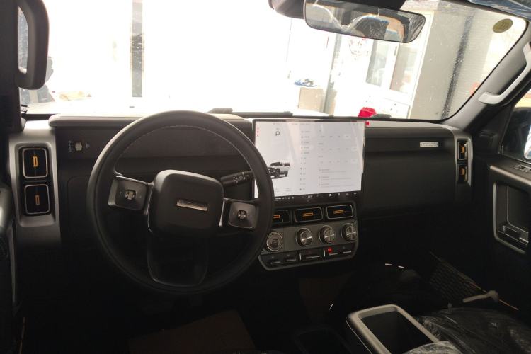 Used iCAR V23 2025 401 Two-Wheel Drive Intelligent Driving Version Center Console