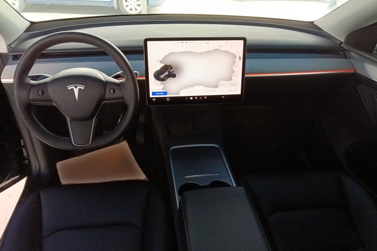 Used Tesla Model Y 2024 Long-Range All-Wheel-Drive Version