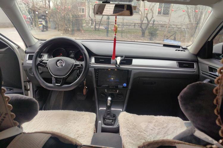 Used Volkswagen Bora 2016 1.6L Automatic Fashion Model