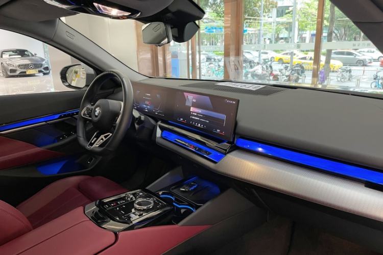 Used BMW 5 Series 2024 525i M Sport Package Interior 5