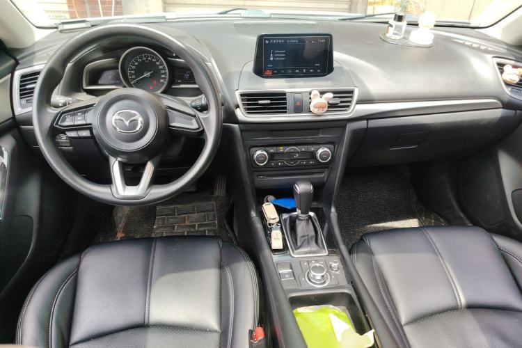 Used Mazda 3 Axela 2017 Sedan 1.5L Automatic Luxury Model Emission Standard China V
