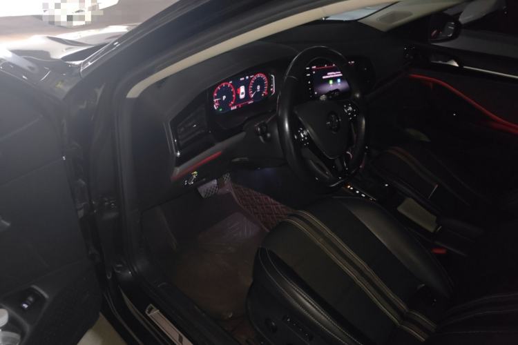 Used Volkswagen Sagitar 2021 280TSI DSG Excellence Edition Driver Seat