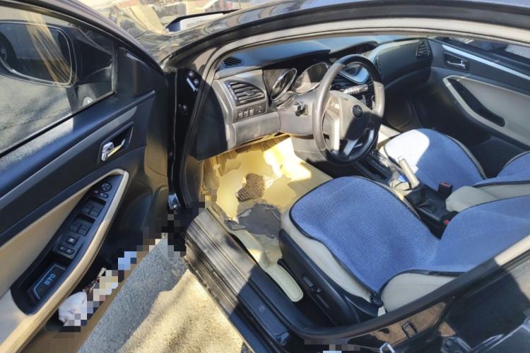 Used Bestune B70 2014 2.0L automatic luxury version