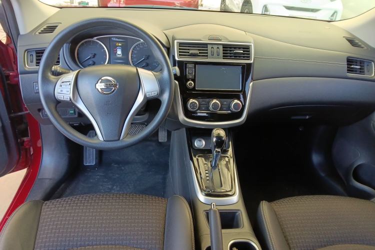 Used Nissan Tiida 2016 1.6L CVT Smart Drive Edition Center Console