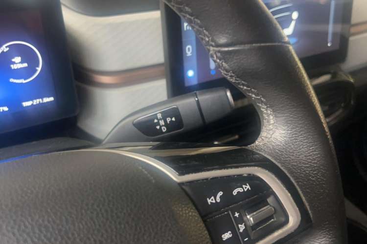 Used SOL E10X 2021 302 km Range Luxury Version 31.4 kWh