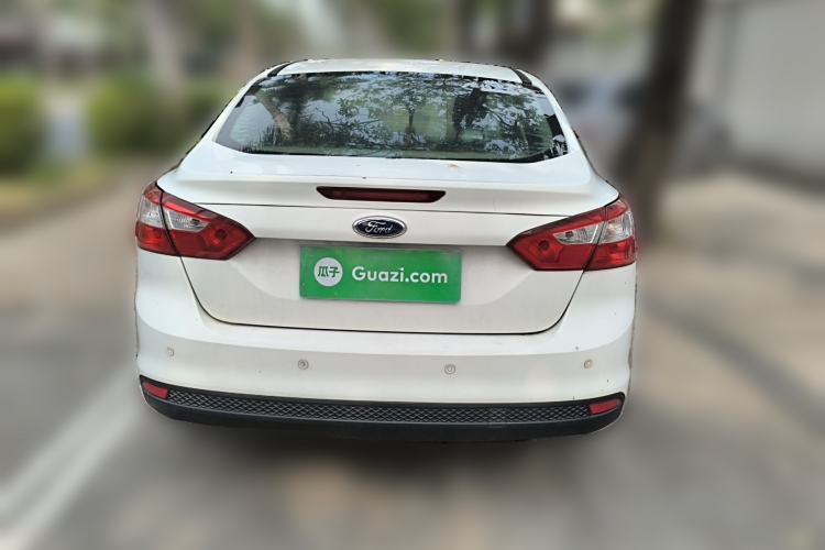 Used Ford Focus 2012 Sedan 1.6L Manual Comfort Model
