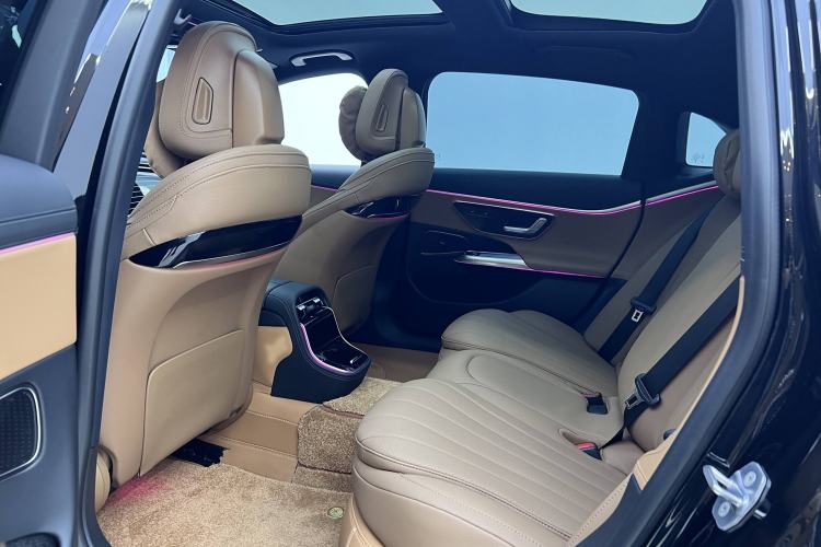 Used Mercedes-Benz E-Class 2025 E 260 L