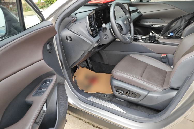 Used Lexus RX New Energy 2023 450h+ Four-Wheel Drive Enjoyment Edition Driver Seat