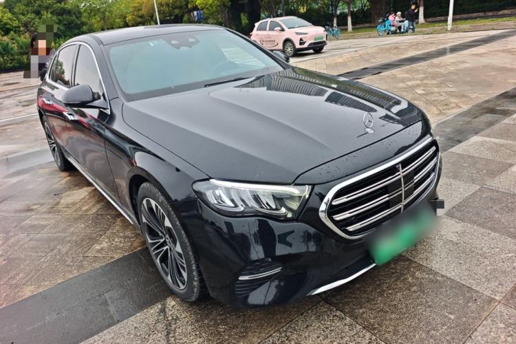 Used Mercedes-Benz E-Class New Energy 2024 E 350 e L Plug-in Hybrid Sedan Front Right 45 Deg