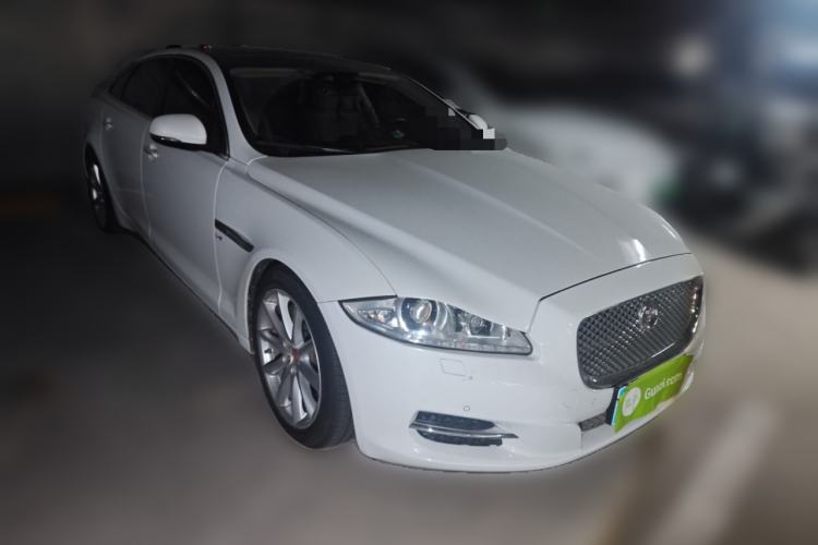Used Jaguar XJ 2014 XJL 3.0 SC Two-Wheel-Drive Panoramic Business Edition
