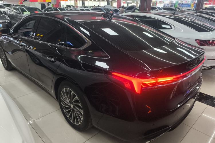 Used Buick LaCrosse 2023 28T Prestige Edition Rear Left 45 Deg