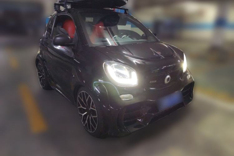 Used smart fortwo 2015 1.0L 52 kW hardtop Dynamic version
