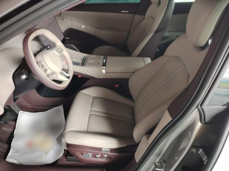 Used Xiaomi Auto YU7 2025 Ultra-Long Range All-Wheel Drive Pro Version — 14