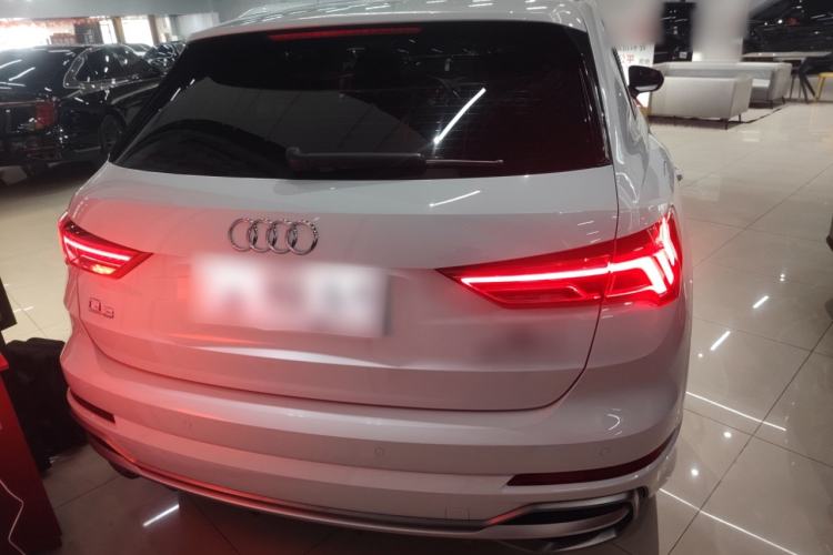 Used Audi Q3 2022 40 TFSI Fashion Dynamic Model