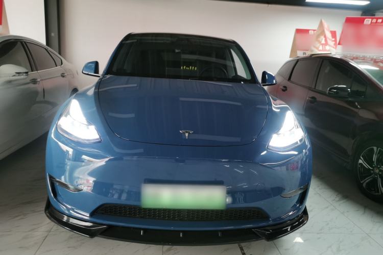 Used Tesla Model Y 2024 Long-Range All-Wheel-Drive Version Front